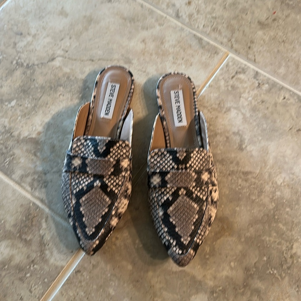 Women’s Steve Madden Slides